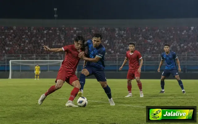 <p>Umpan terobosan sering jadi salah satu momen paling menegangkan dalam sepak bola karena bisa langsung mengubah keadaan pertandingan. Bola yang dikirim melewati lini pertahanan lawan menuju ruang kosong di belakang bek biasanya jadi pemicu peluang emas. Namun, banyak penonton menilai kualitas umpan ini hanya lewat hasil akhirnya, padahal ada cara yang lebih sederhana dan lebih adil untuk membacanya.</p>